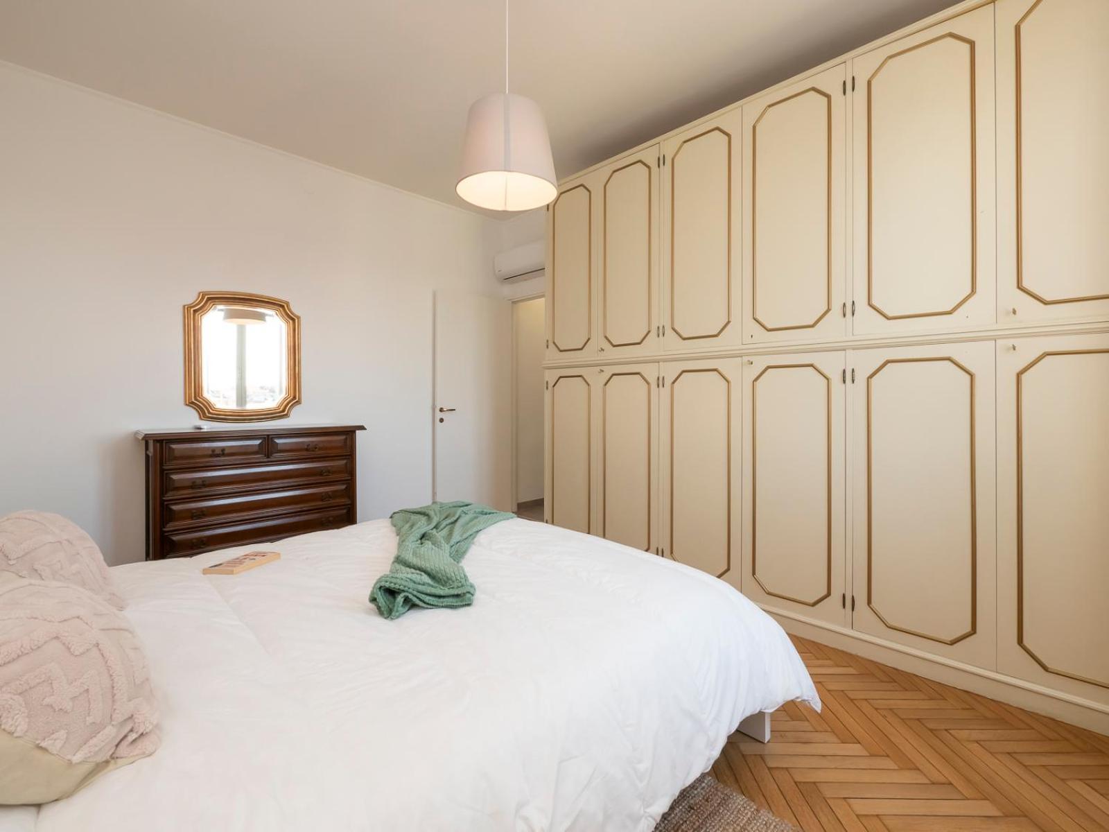 Xenia Apartments - Newly Renovated Apartment Milánó Kültér fotó