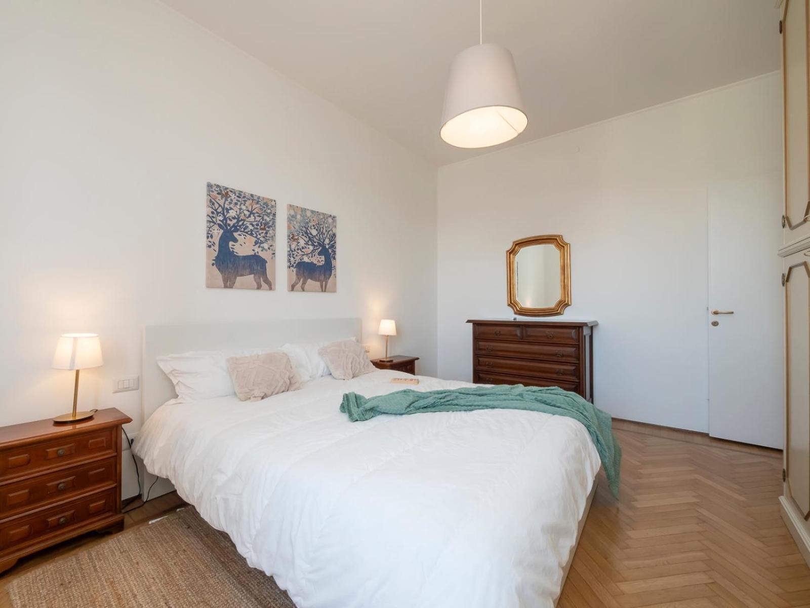 Xenia Apartments - Newly Renovated Apartment Milánó Kültér fotó